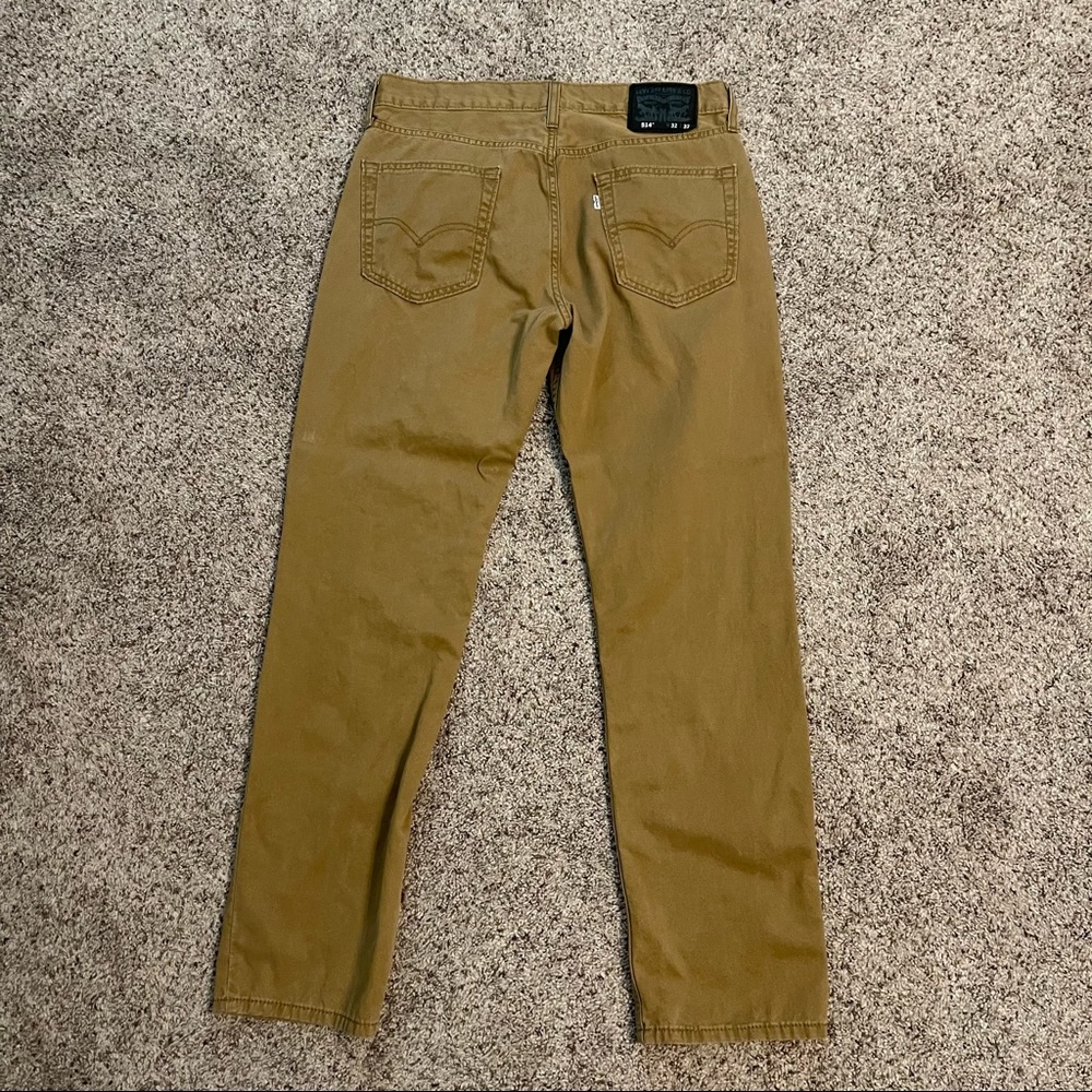 Khaki Levi Jeans